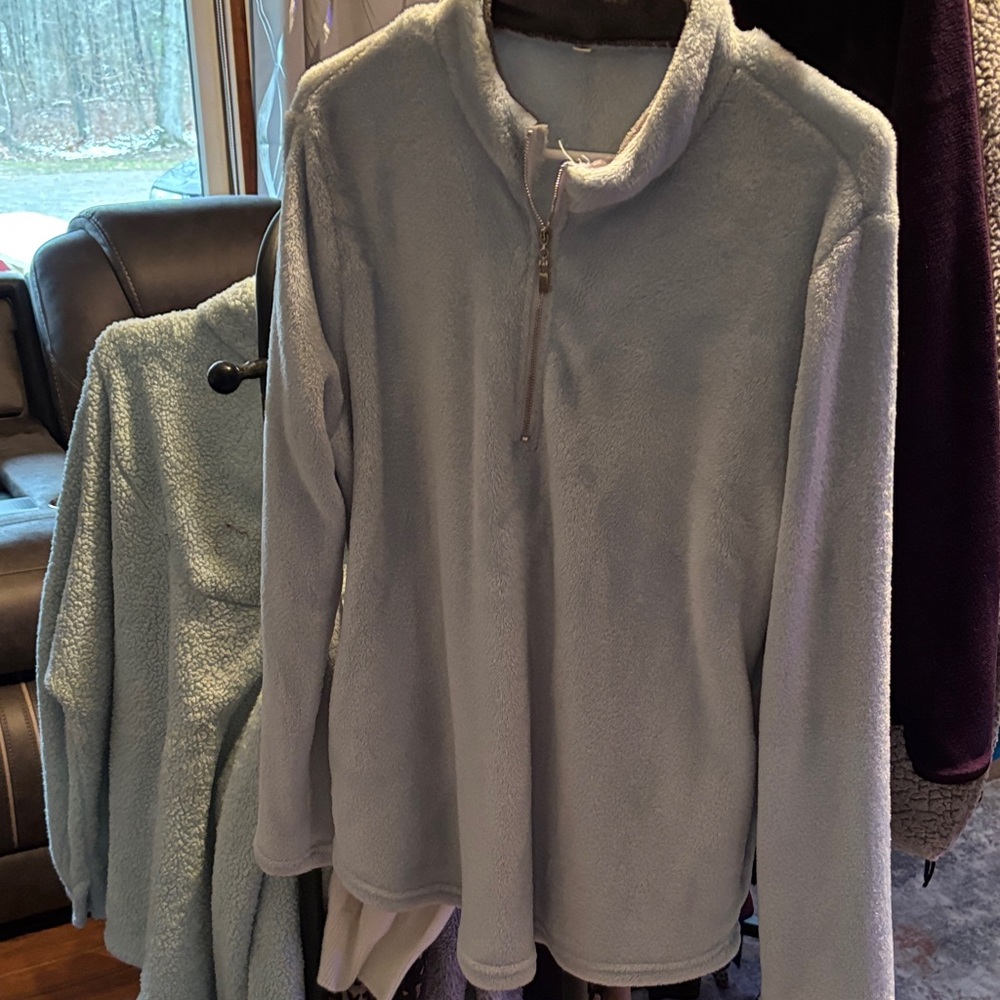 Cozy Light Gray Fleece Pullover